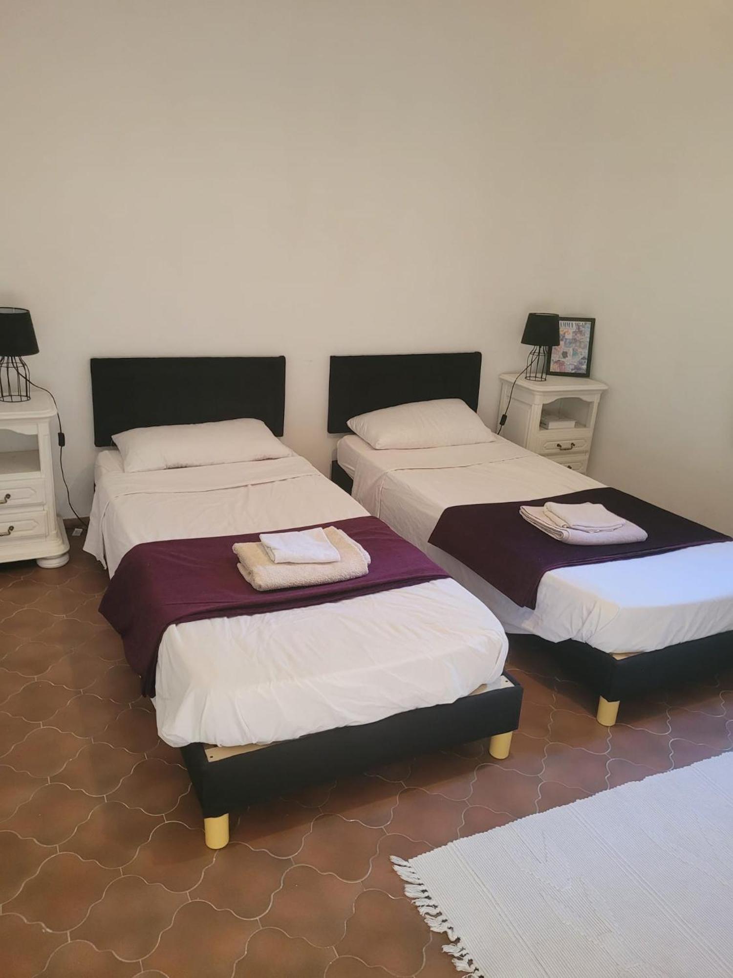 Appartement Proche Aeroport Marseille Marignane - Studio Confortable - Logement Ideal - Hebergement Tout Equipe โรญัค ภายนอก รูปภาพ